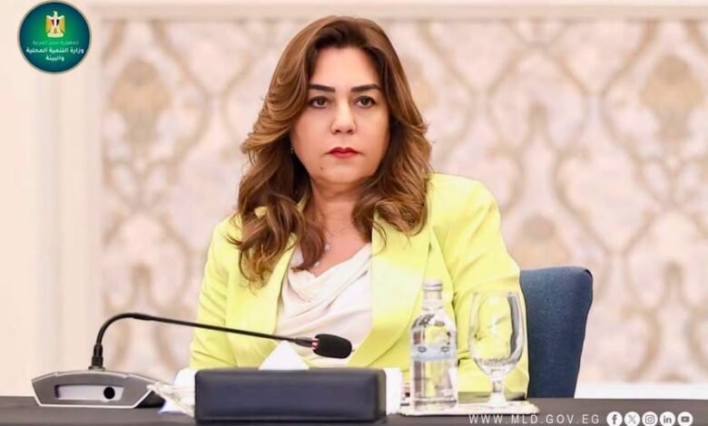 وزيرة التنمية المحلية والبيئة تتابع منظومة تراخيص المحال العامة بالغربية.. وتسليم 120 نموذج تصالح و24 رخصة بناء 1 762630996 1403356601686422 4509958180529077753 n